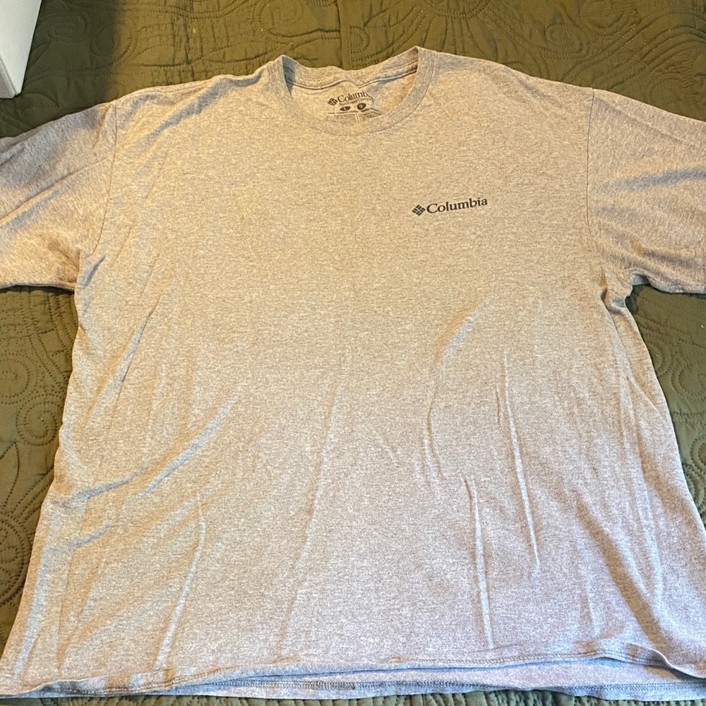 Columbia Men's Light Gray Short Sleeve Tee